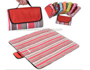 Stripes Merah Diluar Lipatan Tikar Tahan Air yang Dapat Dilipat untuk Camping / Travel / Promotional